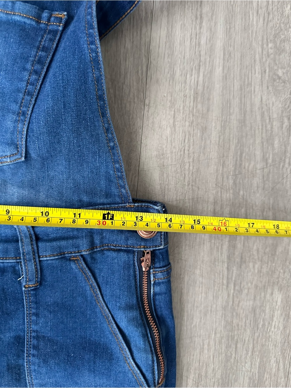 Bootcut booty flattering Overalls sz Small - Picture 7 of 8